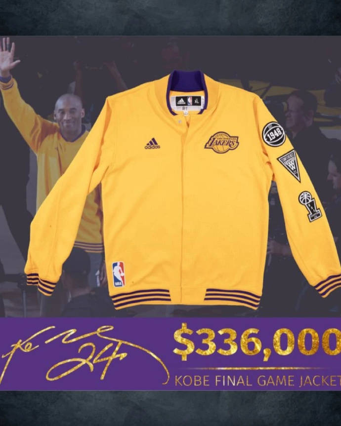 科比退役战热身服 被拍出33.6万美元的价格