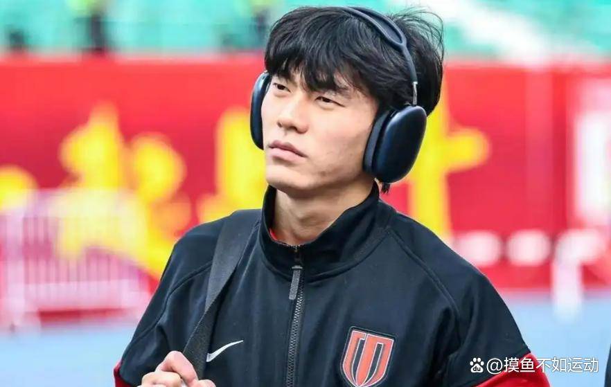 阴差阳错的留洋奇迹！U23亚洲杯一战成名，欧冠豪门盯上中国左后卫